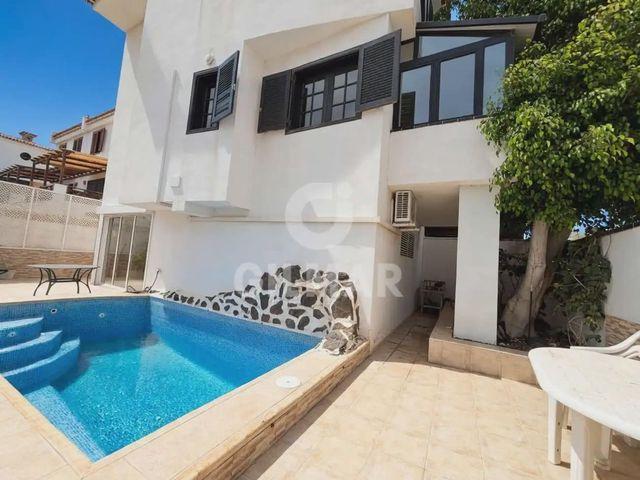 Pareado en venta en Costa del Silencio, Tenerife