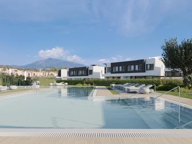 Pareado en venta en El Paraiso, Málaga Costa del Sol