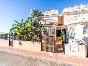 Pareado en venta en La Marina, Alicante Costa Blanca