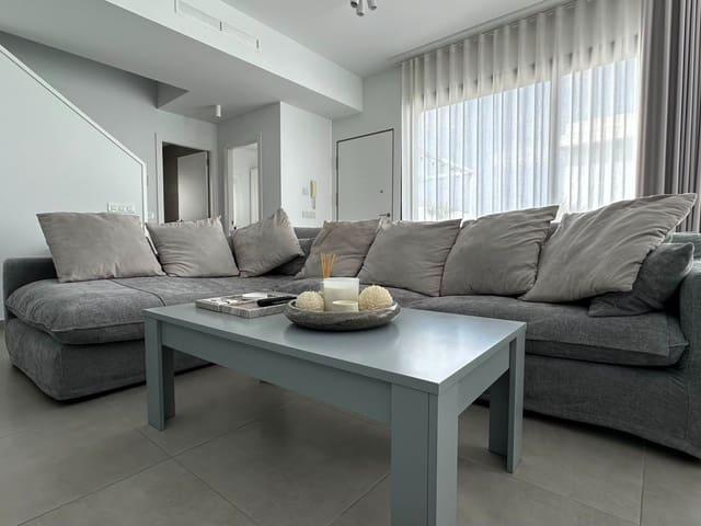 Pareado en venta en La Marina, Alicante Costa Blanca