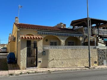 Pareado en venta en La Marina, Alicante Costa Blanca