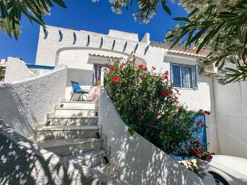 Pareado en venta en La Siesta, Alicante Costa Blanca
