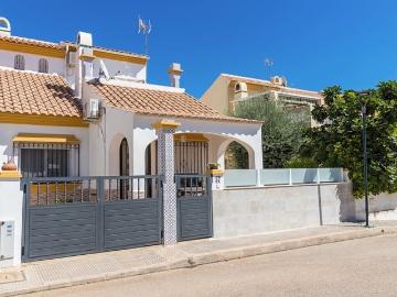 Pareado en venta en La Zenia, Alicante Costa Blanca