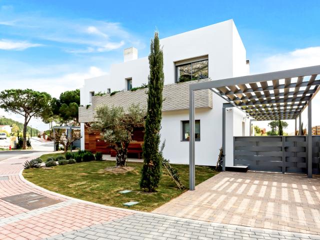 Pareados de lujo de obra nueva cerca de Pueblo de Mijas