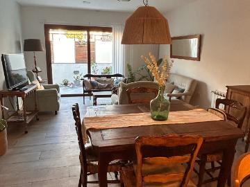 Pared Bienes Raices