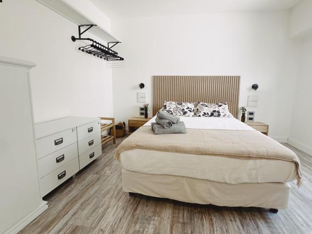Pared Bienes Raices