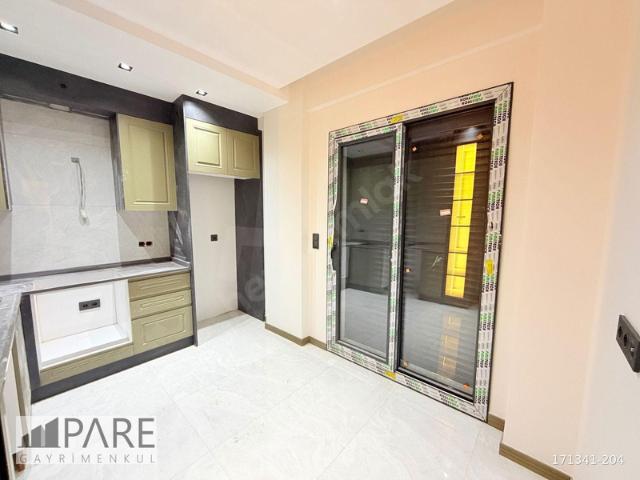 PARE'DEN ŞEMİKLERDE 2+1 PANJURLU GENİŞ ODALI ARAKAT DAİRE