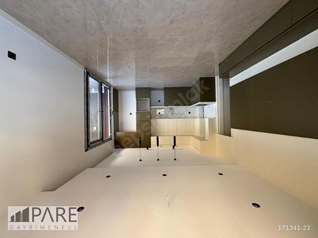 PARE'DEN YENİŞAFAKTA KİRALIK ÖNÜ AÇIK 2+1 SUİT DAİRE