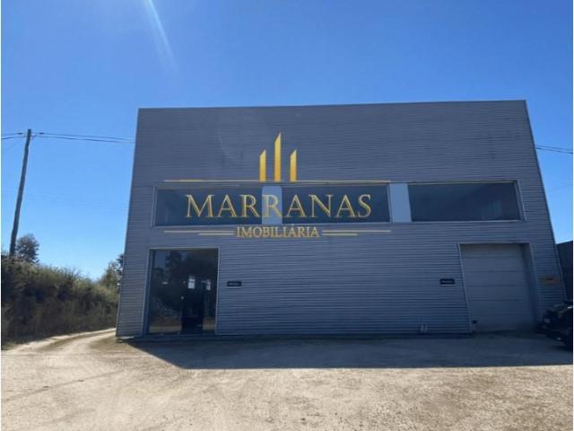 Paredes Paredes 101796082