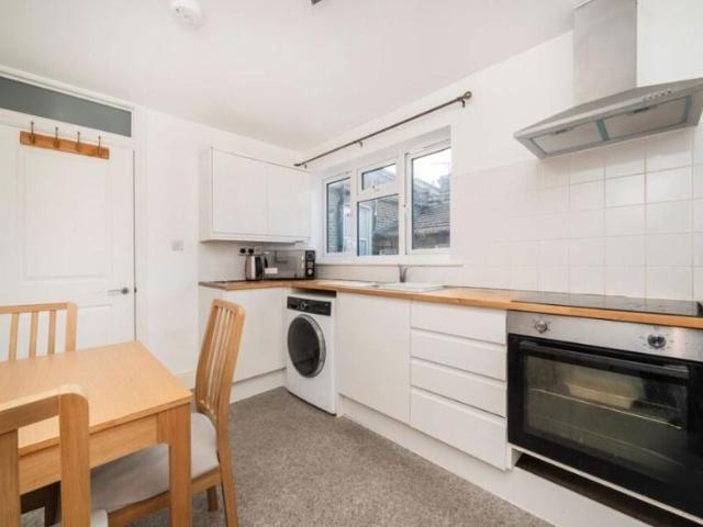 Biscay Road, London W6, 3 bed flat to rent, £3,750 pcm | PrimeLocation