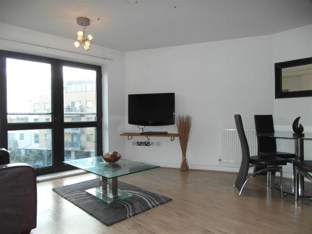 Parham Drive, Ilford IG2, 1 bed flat to rent, £1,600 pcm | PrimeLocation