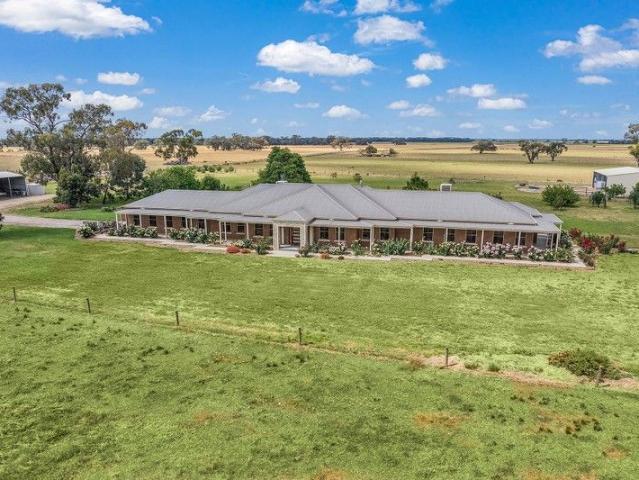Parilla Park Grand Rural Lifestyle Minutes from Echuca & the Murray