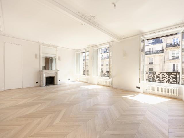 Paris 4e RIVOLI Appartement 4 pièces 89,83m² Carrez 91,50m² au sol 2 chambres Parfait état