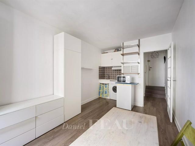 Paris 4e Rue de Birague. 16m² Paris 4ème