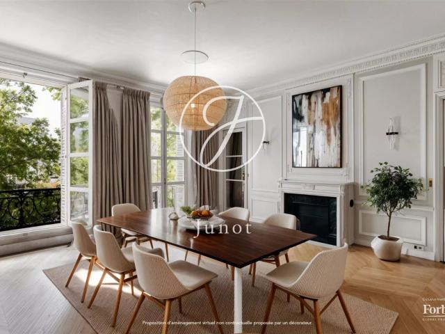 Paris 4e SAINT PAUL / QUAI HENRI IV Appartement en duple. 420m² Paris 4ème