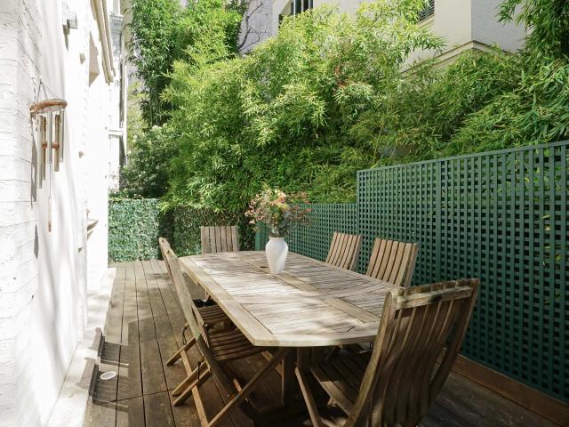 Paris 6e NOTRE DAME DES CHAMPS Maison à vendre 7 pièces 161,76m² Carrez 183,64m² au sol 3 chambres Terrasse privative