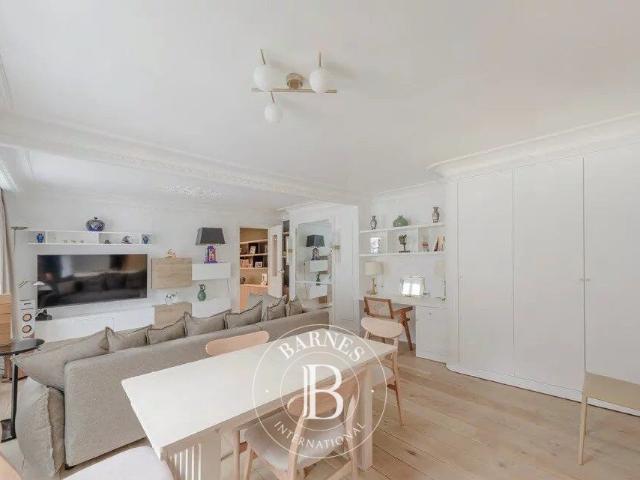 Paris 6ème, Appartement 2 Chambres 84 m² en location