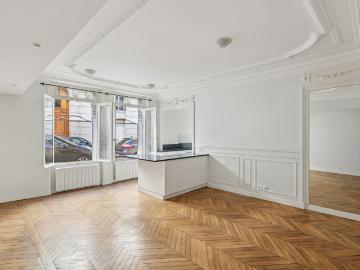 PARIS 75007 Appartement 86.18 m² 3 100€