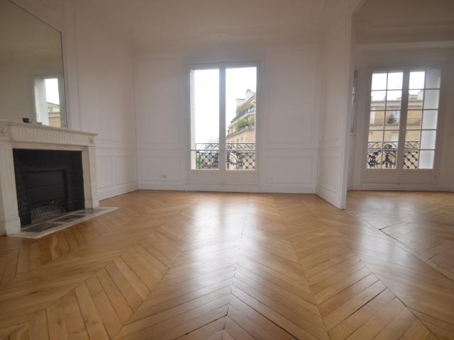 Paris 75007 Beau 3/4 Pièces refait neuf