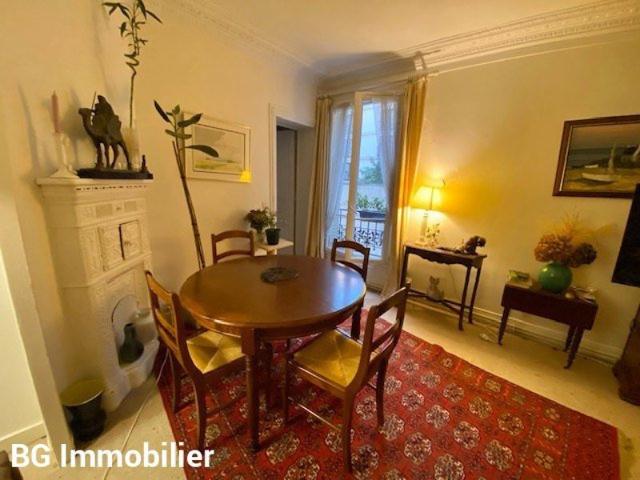 Paris 75015 METRO VAUGIRARD 3 P 58 m²