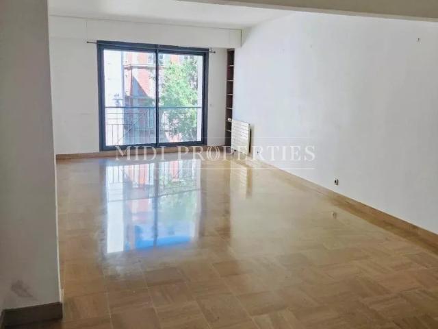 Paris 7ᵉ – Gros Cailloux – 127 m², 3 4 chambres