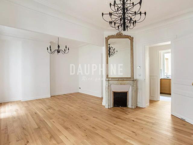 Paris 7 Saint Thomas D'aquin 56m² Paris 7ème