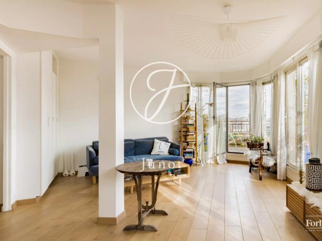 Paris 7e – SAINT FRANCOIS XAVIER – Dernier étage – 3 pièces – 55m² Carrez – 2 chambres – Terrasse panoramique Vues dégagées