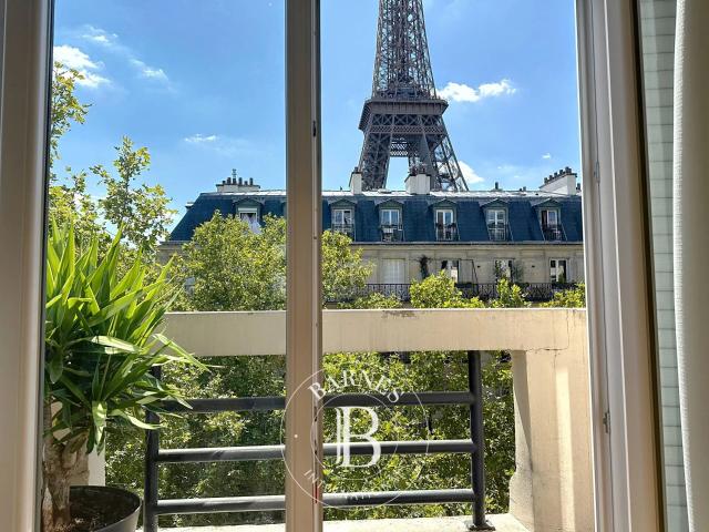 Paris 7ème, Appartement 4 Chambres 228 m² en location