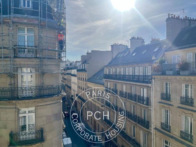 Paris 8e, 3 pièces meublé rénové