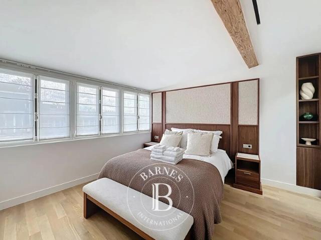 Paris 8ème, Appartement 1 Chambre 56 m² en location
