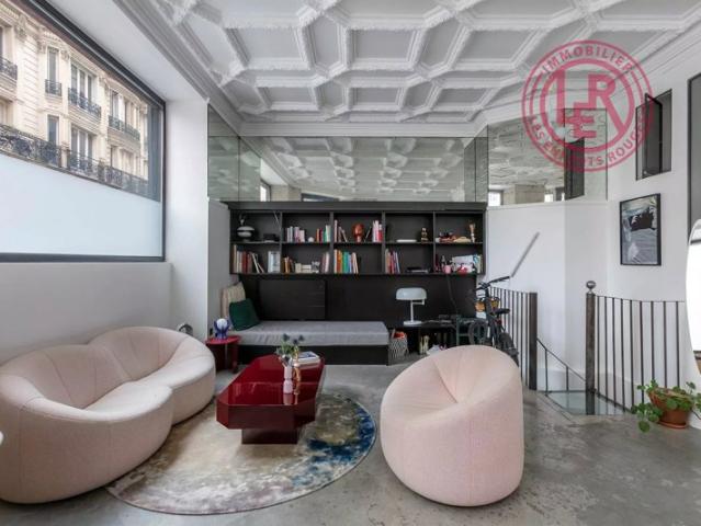Paris 9ème ANVERS Loft rénové par Architecte