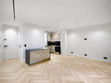 Paris 9ème Proche rue Condorcet Beau 63 m2 rénové, 2