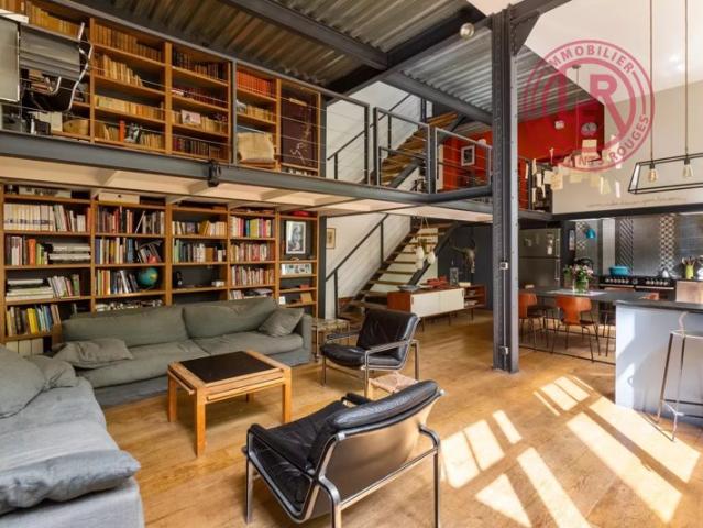 Paris 10 ème 19 ème LOFT DE PRESTIGE SUR QUATRE NIVEAUX AVEC DEUX TERRASSES PRIVATIVES