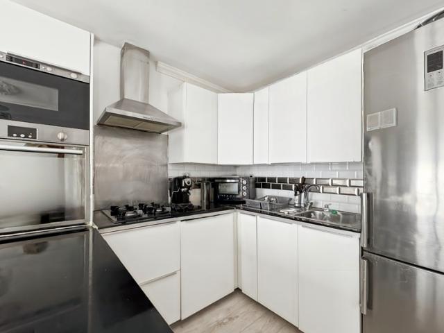 PARIS 11e – RUE DE CHARONNE – 3 PIÈCES 2 CHAMBRES