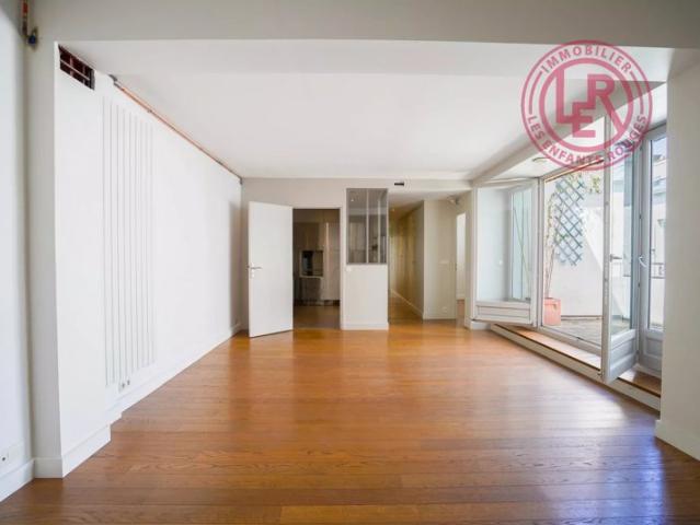 Paris 11ème Roquette / Voltaire Appartement traversant de 6 pièces avec terrasse