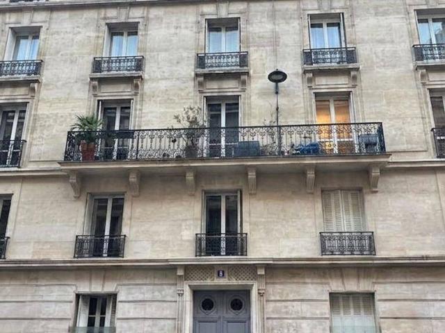 Paris 17ᵉ – Charmant studio au calme de 12 m²