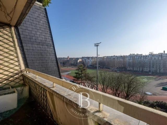Paris 17 / Neuilly ETAGE ELEVE EXPOSITION SUD 2 CHAMBRES BALCONS
