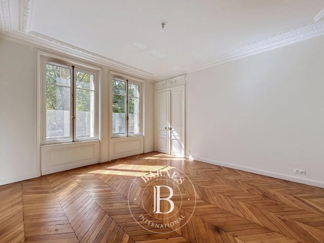 Paris 17ème, Appartement 2 Chambres 105 m² en location