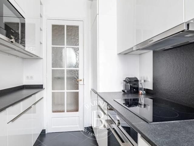 Paris 17ème, Appartement 2 Chambres 71 m² en location
