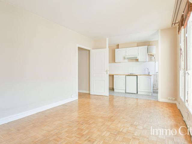 Paris 14 STUDIO de 26,83m2 avec balcon