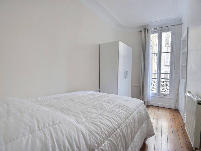PARIS 15e Rue Nélaton Appartement meublé 2 pièces