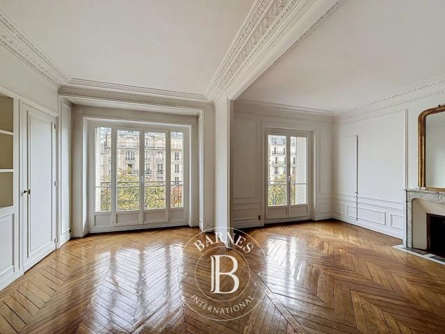 Paris 15ème, Appartement 2 Chambres 92 m² en location