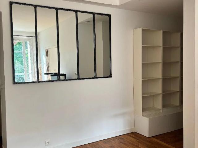 Paris 15ème Appartement 2 pièces de 38.08m² loué meublé