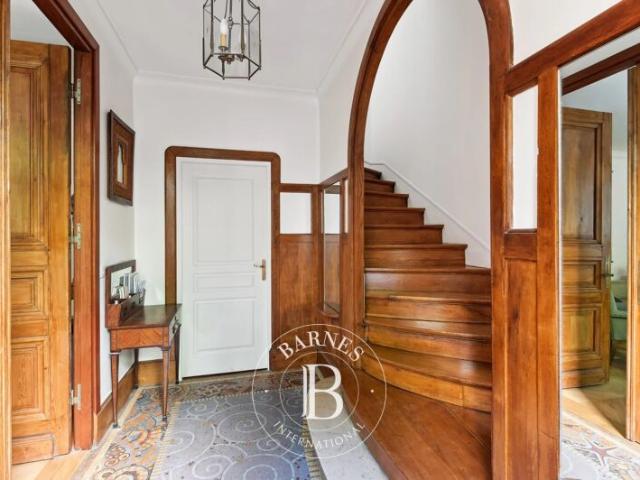 Paris 15ème, Maison 5 Chambres 214 m² en location