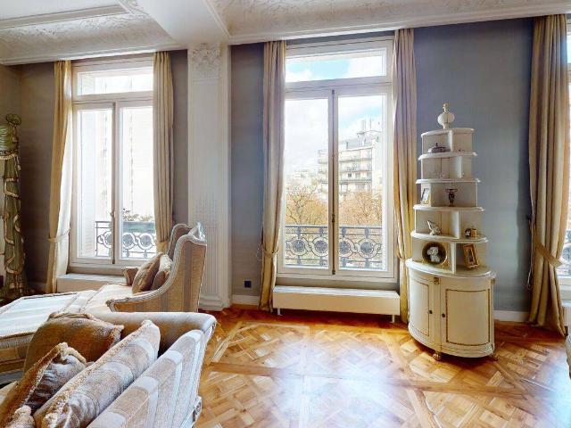 PARIS 16 RUE DECAMPS