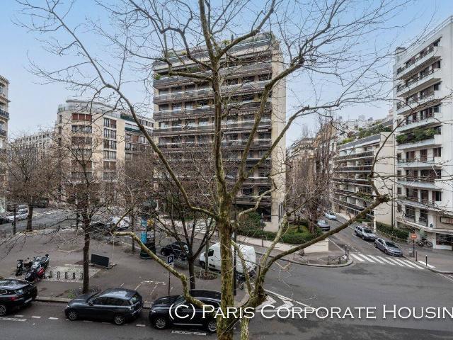 Paris 16e, 3 pièces meublé refait à neuf