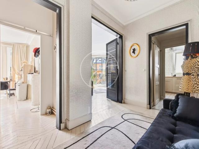 Paris 16e TRIANGLE D'OR Appartement à vendre 3 pièces 83,06m² Carrez 2 chambres