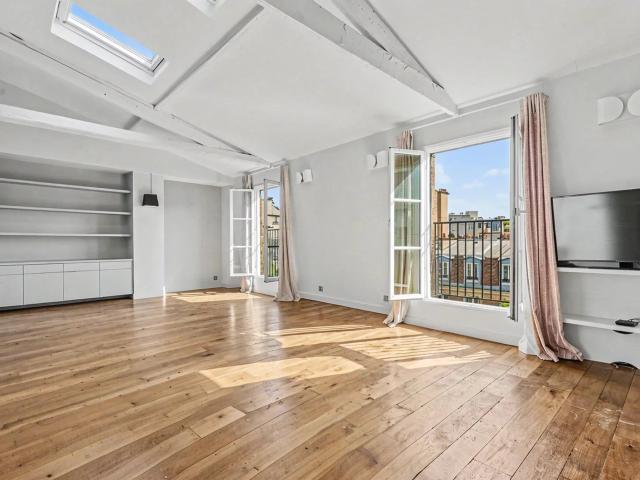 Paris 16e VICTOR HUGO Appartement 4 pièces 124,10m² Carrez 3 chambres Dernier étage Exposé sud est Vue tour Eiffel