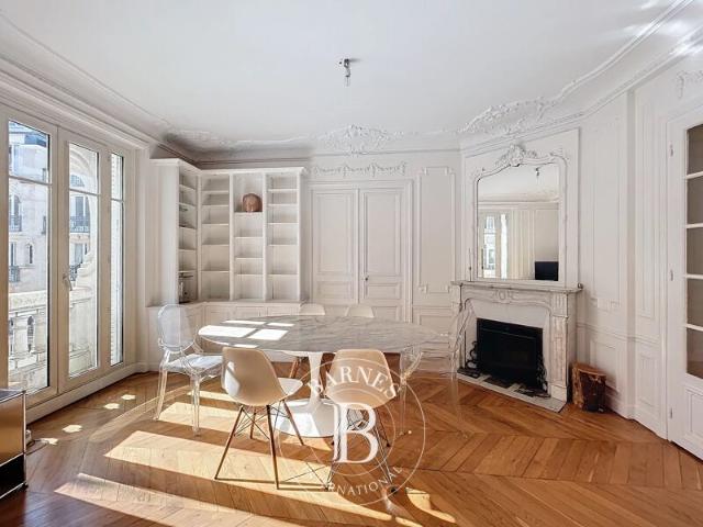 Paris 16ème, Appartement 3 Chambres 102 m² en location