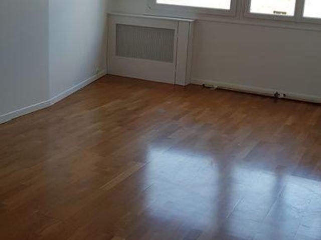 Paris 18, 2 pièces 59 M² avec parking